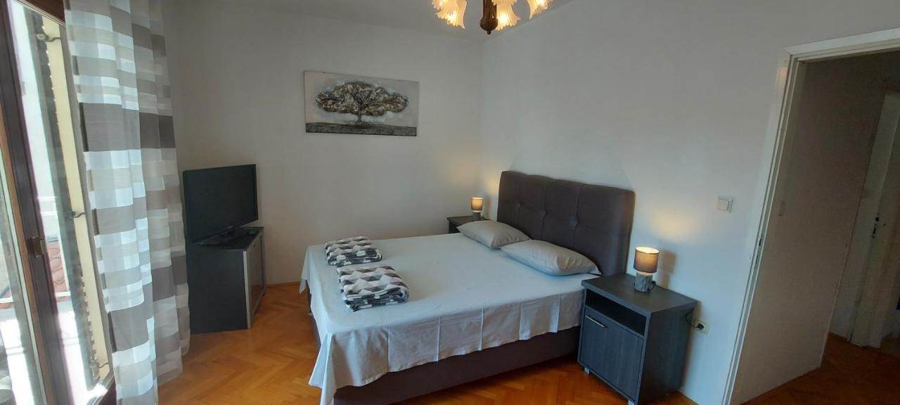 Apartments Skelin Vodice Exteriör bild