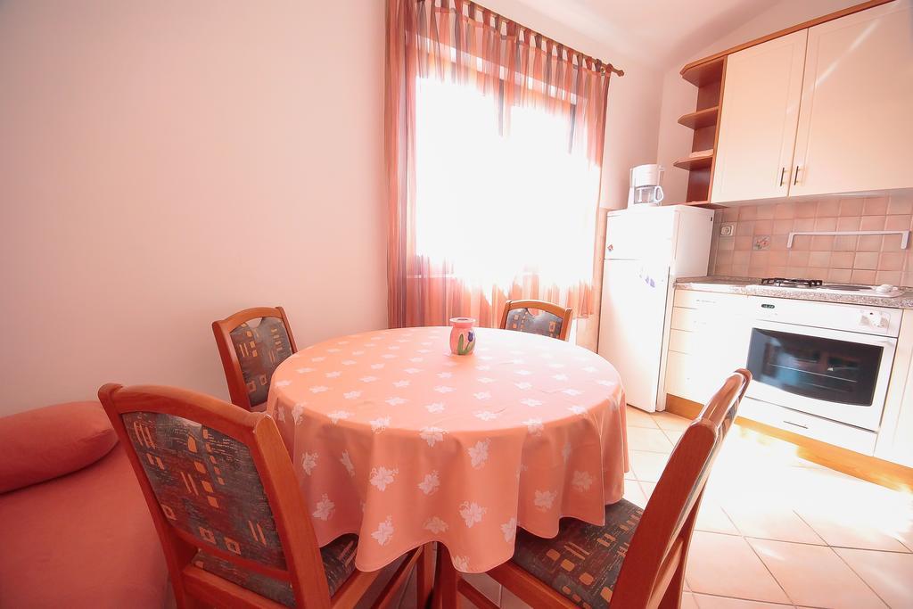 Apartments Skelin Vodice Rum bild