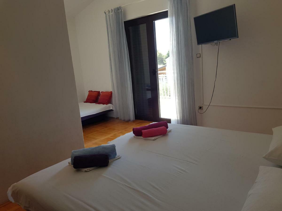 Apartments Skelin Vodice Exteriör bild